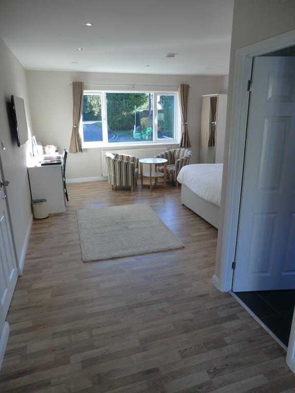 Coombe Dale Accommodation Lulsgate Bottom Habitación foto